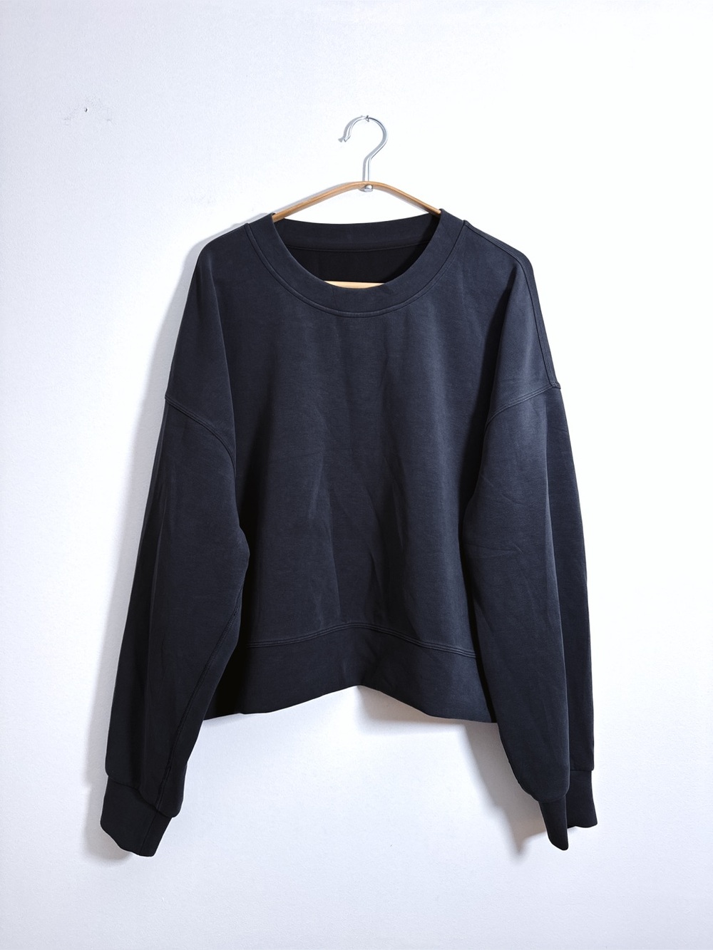 Lululemon Softstreme Perfectly Oversized Cropped Crew Black - Size 12